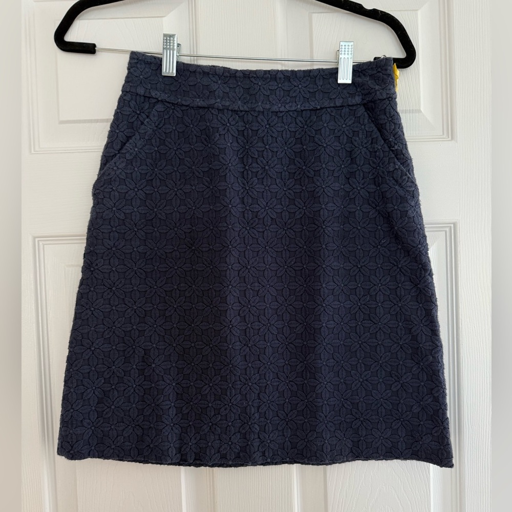 Banana republic non fitted skirt size 0 in navy